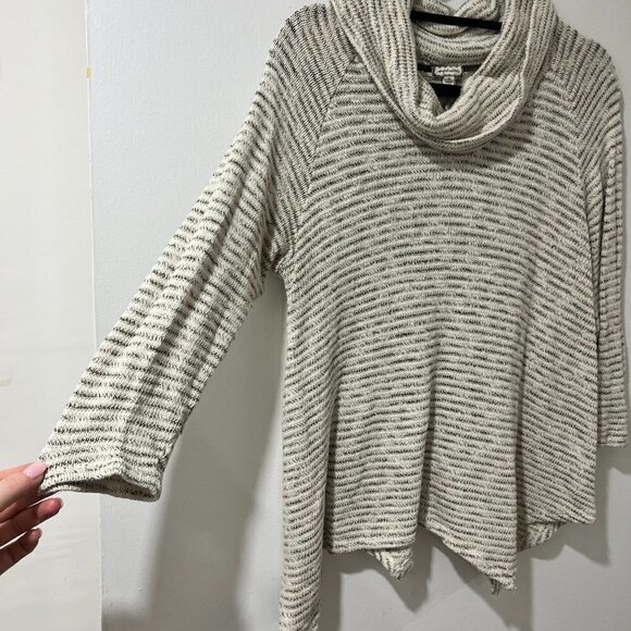 Eyeshadow Woven Cowl Neck Striped Sweater - Chic Comfort for Any Occasion! 🌟 - Picture 2 of 7